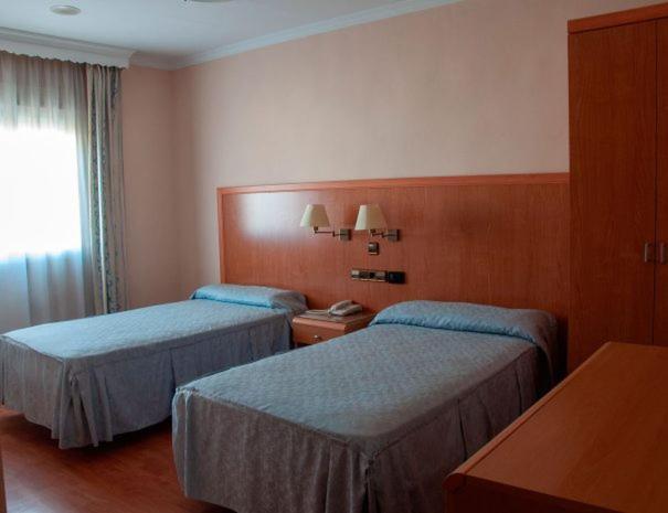 Hotel Lindaraja Atarfe Екстер'єр фото