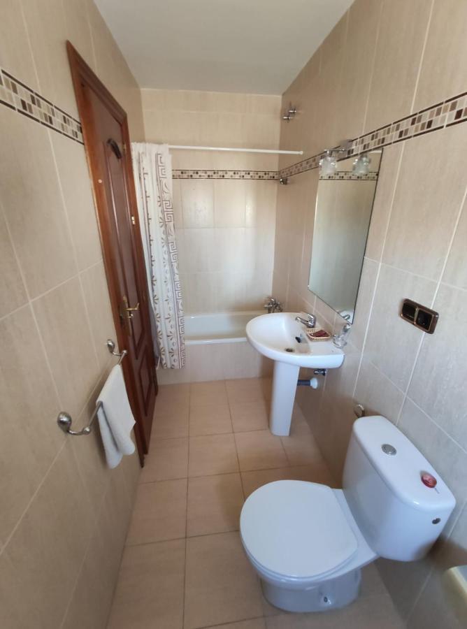 Hotel Lindaraja Atarfe Екстер'єр фото