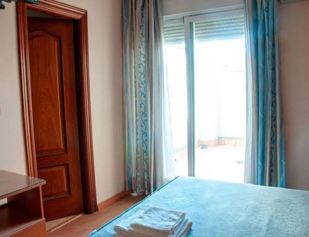 Hotel Lindaraja Atarfe Екстер'єр фото